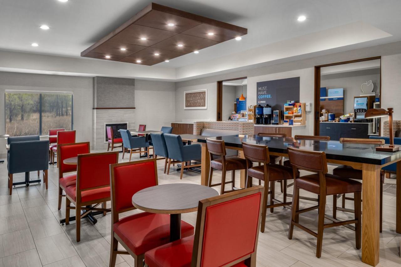 Holiday Inn Express & Suites Graham By Ihg Buitenkant foto