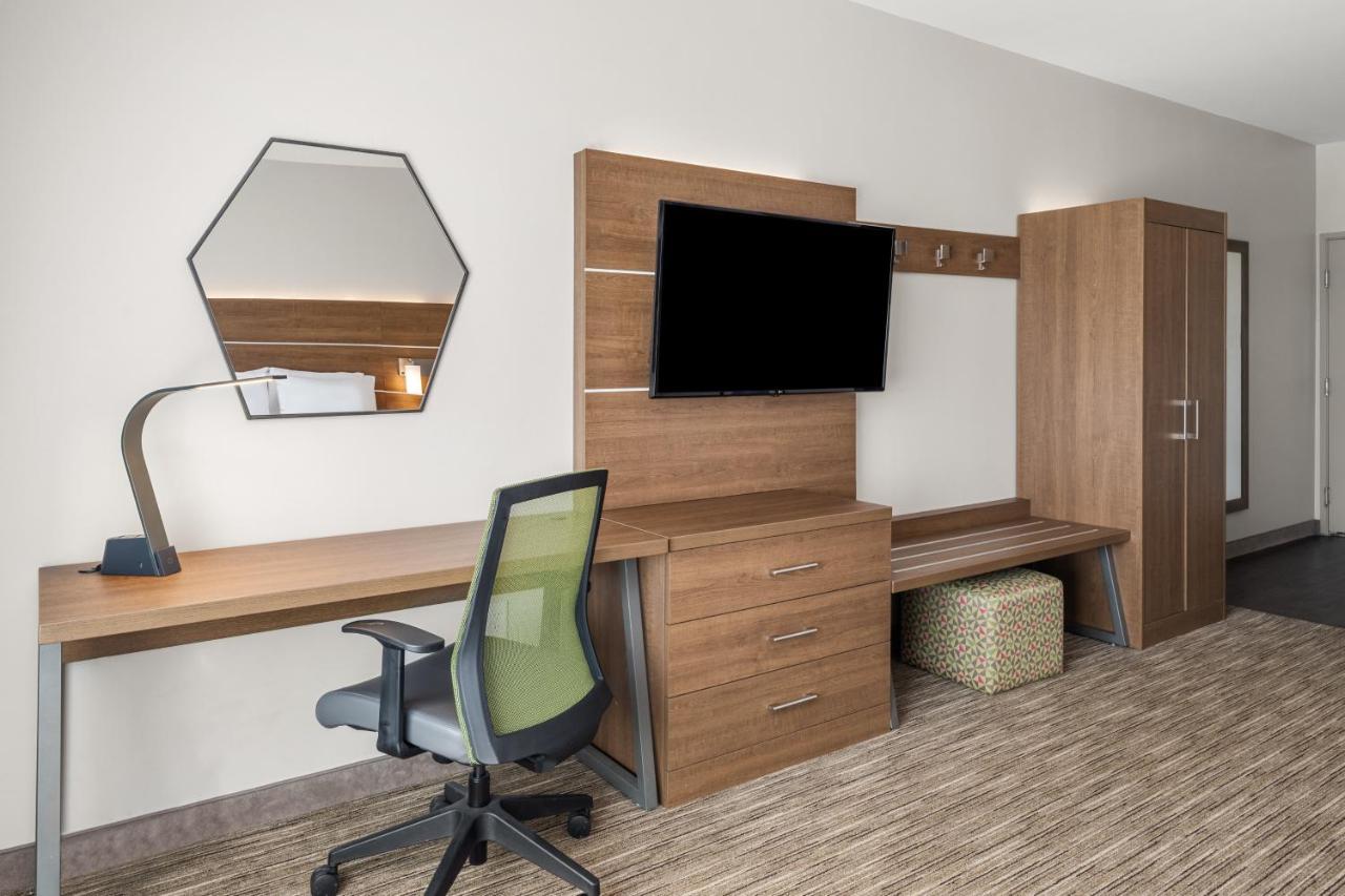 Holiday Inn Express & Suites Graham By Ihg Buitenkant foto
