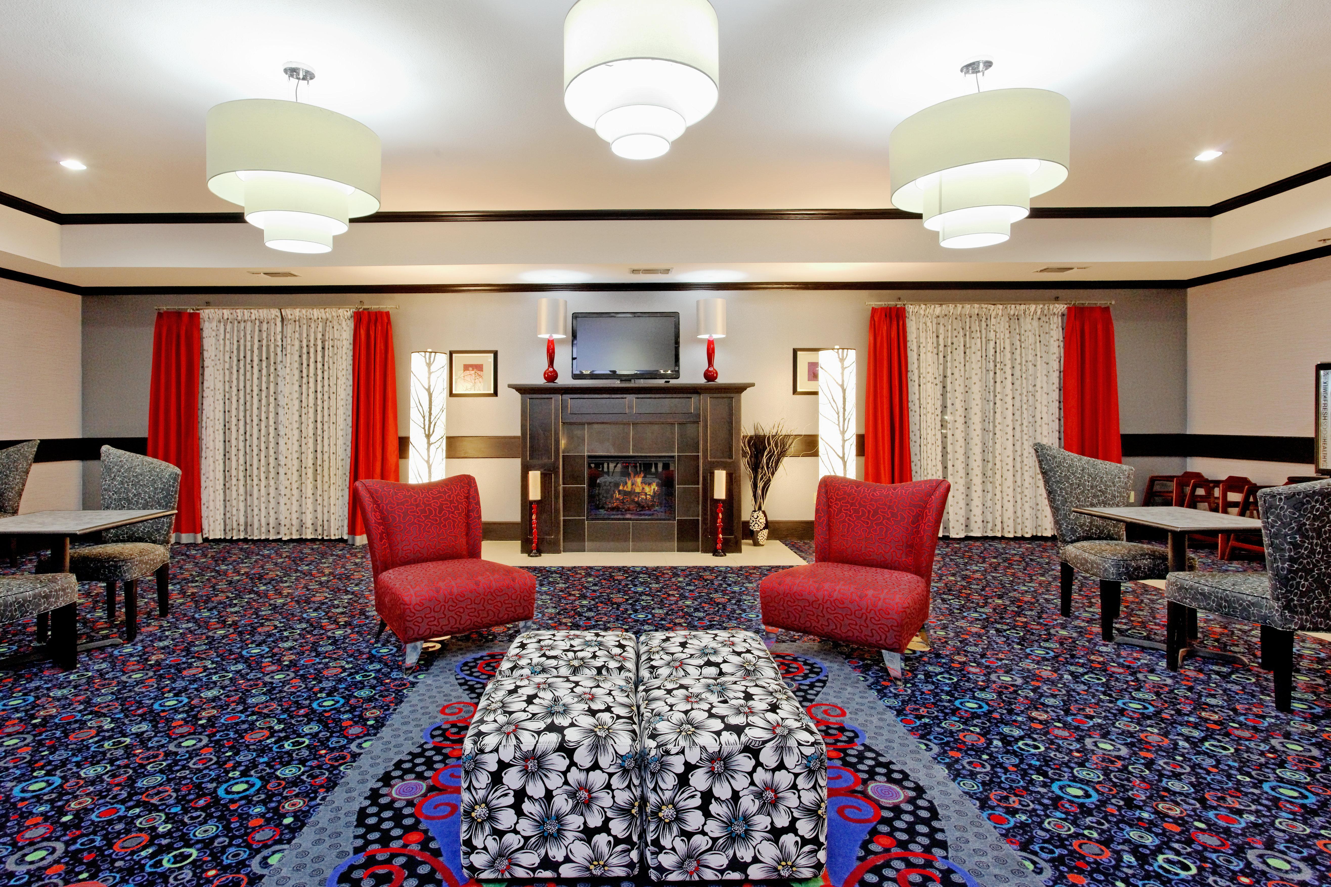 Holiday Inn Express & Suites Graham By Ihg Buitenkant foto