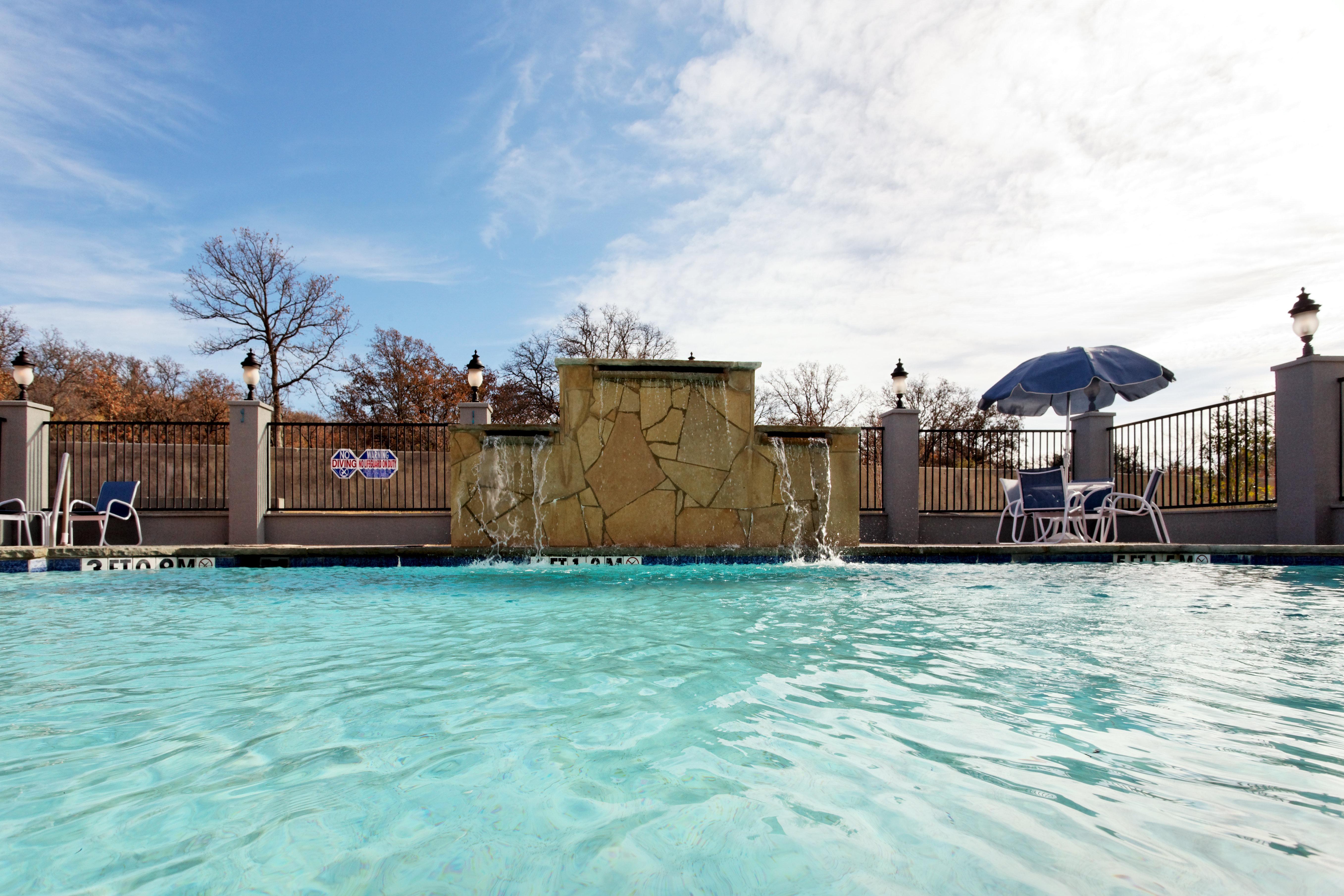 Holiday Inn Express & Suites Graham By Ihg Buitenkant foto